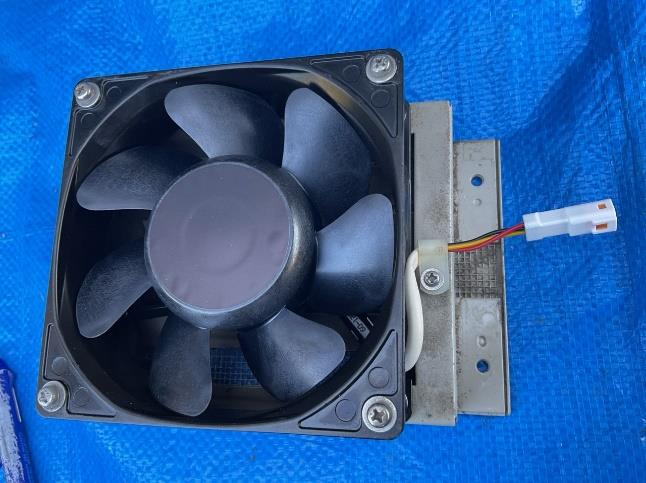 交換後の新品FAN